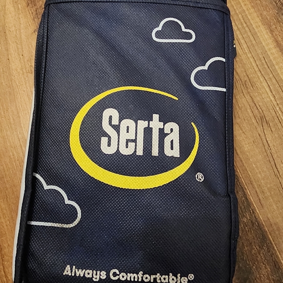 Serta PerfectSleeper Cool Crystal Pillow Protector, King Size - Picture 3 of 4